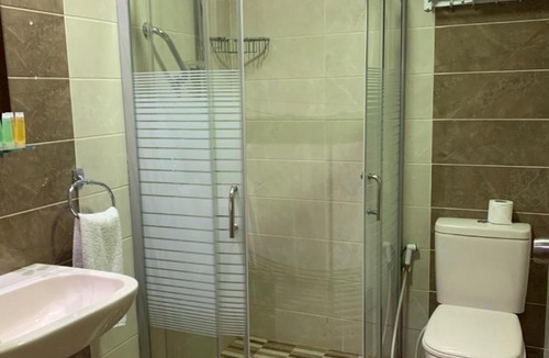 Al Jubeiha Hotel | Ream Hotel Amman