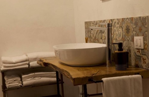 Bonorva Hostel | Rebeccu Arte e Ospitalità