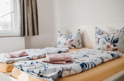 Rotacker Hotel | REBENTISCH - Hotel FERIENWOHNUNGEN Restaurant