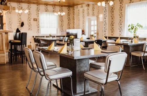 Rotacker Hotel | REBENTISCH - Hotel FERIENWOHNUNGEN Restaurant