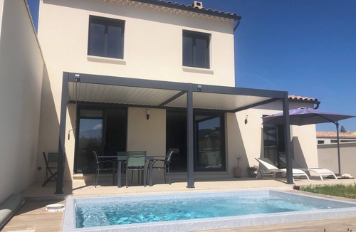 Vaison-la-Romaine Villa | Recent villa with swimming pool, near the center of Vaison la Romaine