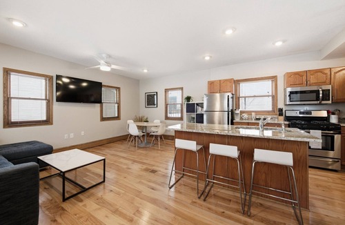 Bryn Mawr House | Recently Remodeled 2BR Near Downtown. Trail Access. 1st Pet Free Promotion.