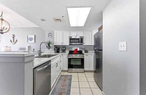 Crescent Beach Condo | Recently Renovated Oceanfront condo at great resort +Free Attraction Tickets!