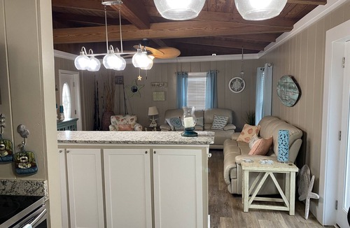 Bel Air Cottage | Recently renovated house just steps from the beach