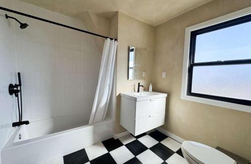 Royal Oak House | Recently Renovated 1924 DUTCH in Royal Oak
