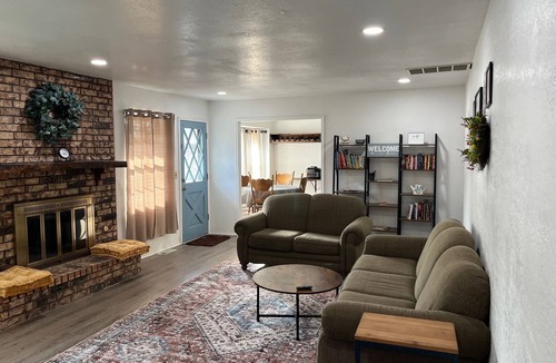 Broken Arrow House | Recently renovated, spacious 4-bedroom house in Broken Arrow