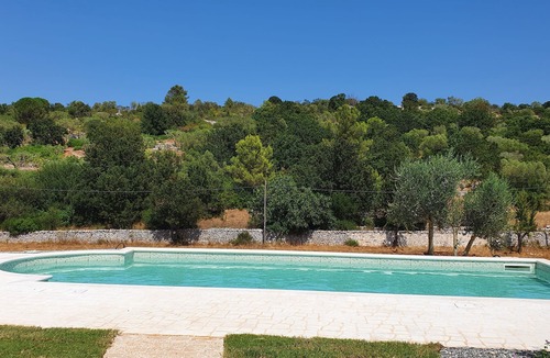 Cisternino House | Recently restored holiday home in a quiet and private area.