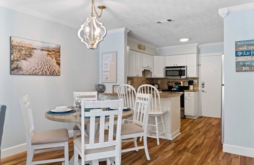 Folly Field Condo | Recently updated First Floor Condo Tennis- Pool- Pickle Ball -Walk to the Beach!