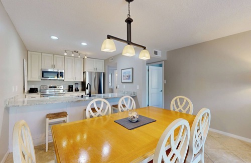 Palmetto Dunes Villa | Recently updated, steps to the beach and The Dunes House Restaurant!