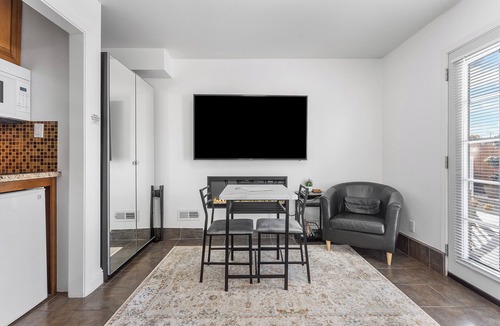 Castro Valley Apartment | Recently Updated Private Studio w/Separate Entrance Near Lake Chabot