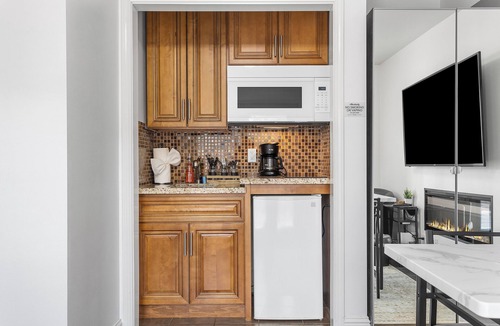 Castro Valley Apartment | Recently Updated Private Studio w/Separate Entrance Near Lake Chabot