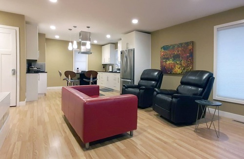 Rochester House | Recliners. Single Level Living. Walk-in shower.