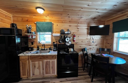 Sangerville Cabin | Recreational Cabin Rentals