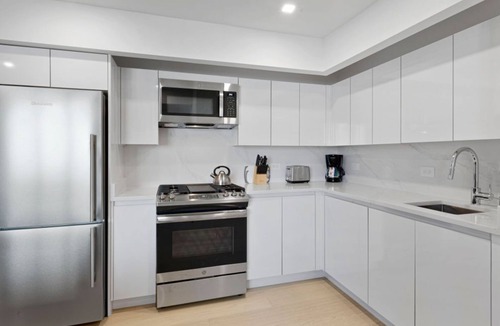 Battery Park City Condo | Rector Place 2BR Escape with BBQ Area & Pool