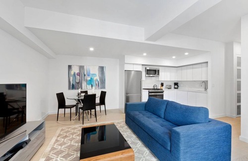 Battery Park City Condo | Rector Place 2BR Escape with BBQ Area & Pool