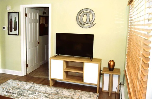 Grand Forks Apartment | Red 5