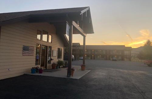 Ennis Hotel | Red Bear Inn