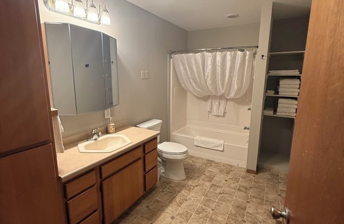 Ennis Hotel | Red Bear Inn