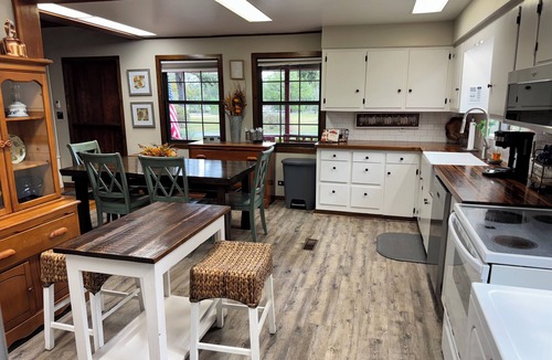 Mayo Cabin | Red Bird Cabin-Peace & Quiet Near the Suwannee River