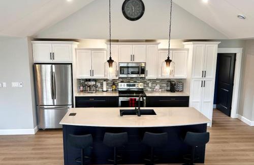 Rexton House | Red Canoe Retreat
