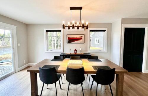 Rexton House | Red Canoe Retreat