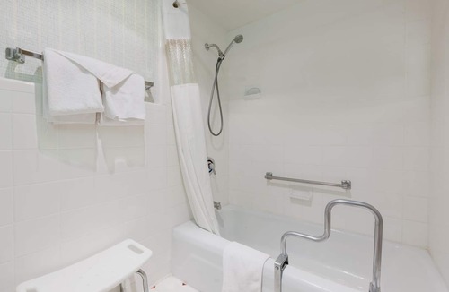 Harleigh Hotel | Red Carpet Inn Hazleton