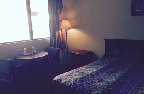 Grenloch Hotel | Red Carpet Inn