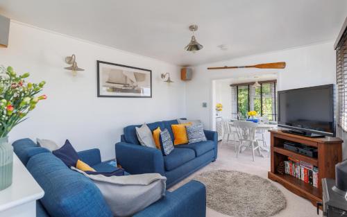 Bembridge House | Red Cedars with private Hot tub