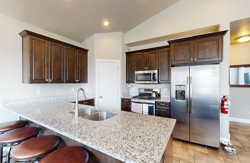 Sienna Hills House | Red Cliffs Townhouse in Washington, outdoor pool + near Zion National Park