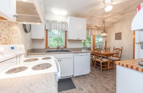 Thayerville House | Red Cottage
