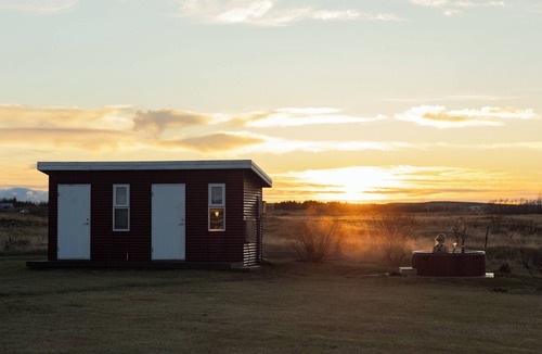 Selfoss Cabin | Red countryside cabin B