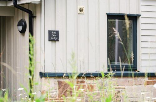 Alvie House | Red Deer Lodge