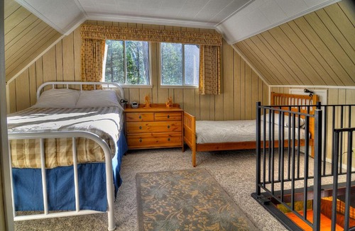 Skykomish House | Red Hawk Hideaway - Two Bedroom Cabin