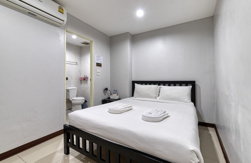 Makkasan Hotel | Red Pin Inn