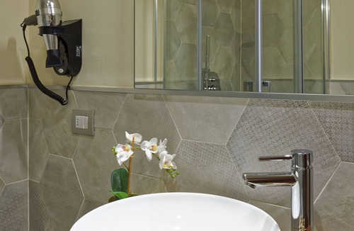 Bullona Bed & Breakfast | Red Ribbon
