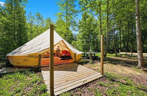 Stanton House | Red River Gorge Cozy Glamping Tent for 4 Heated, Fire Pit & Hot Tub