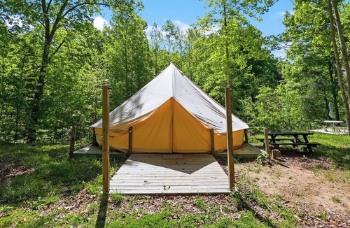 Stanton House | Red River Gorge Cozy Glamping Tent for 4 Heated, Fire Pit & Hot Tub