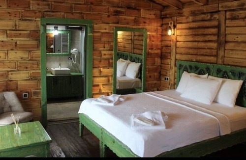 Avanos Ski Chalet | RED RIVER LUXURY SUITES