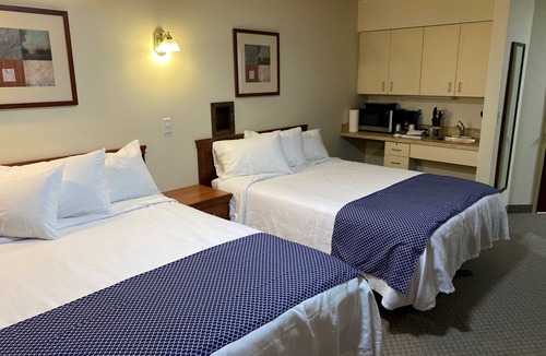Challis Hotel | Red Rock Lodge