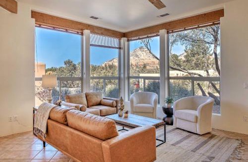 West Sedona House | Red Rock Mtn View & Fire Pit: Central Sedona Home!