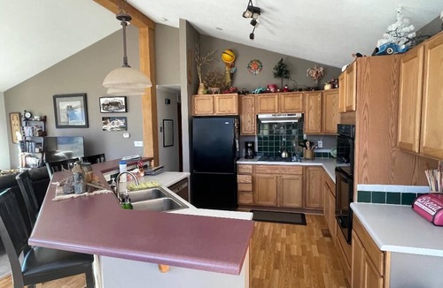 Ridgway House | Red Rock Overlook: A secluded mountain home high above the Uncompahgre River