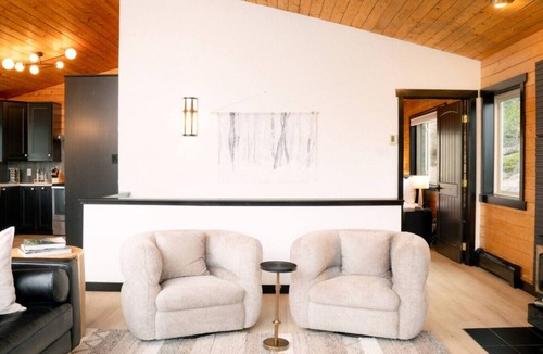 Doubleheader House | Red Rocks Gather - Hot tub, sauna, cinema & views
