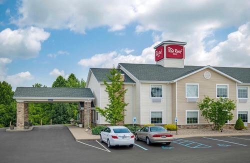 Charlestown Hotel | Red Roof Inn Charlestown