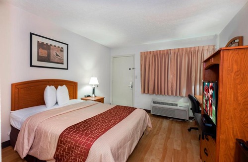 Westerville Hotel | Red Roof Inn Columbus Northeast Westerville