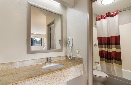Durham Hotel | Red Roof Inn Durham - Triangle Park