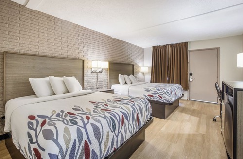 Richmond Hill Hotel | Red Roof Inn Savannah - Richmond Hill/I-95