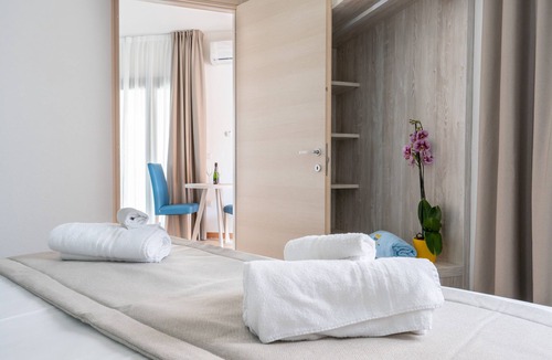 Canneddi Hotel | Red Sun Village