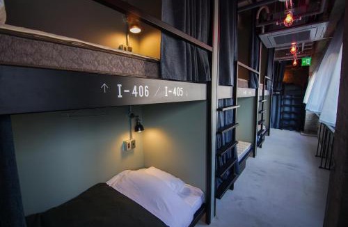 Kure House | Red Submarine