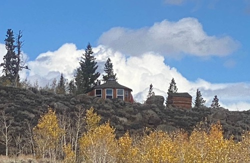 Walden House | Red-tail Round House@22 West Cabins 18miles from Walden, 80 miles from Steamboat