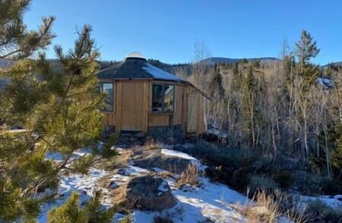 Walden House | Red-tail Round House@22 West Cabins 18miles from Walden, 80 miles from Steamboat